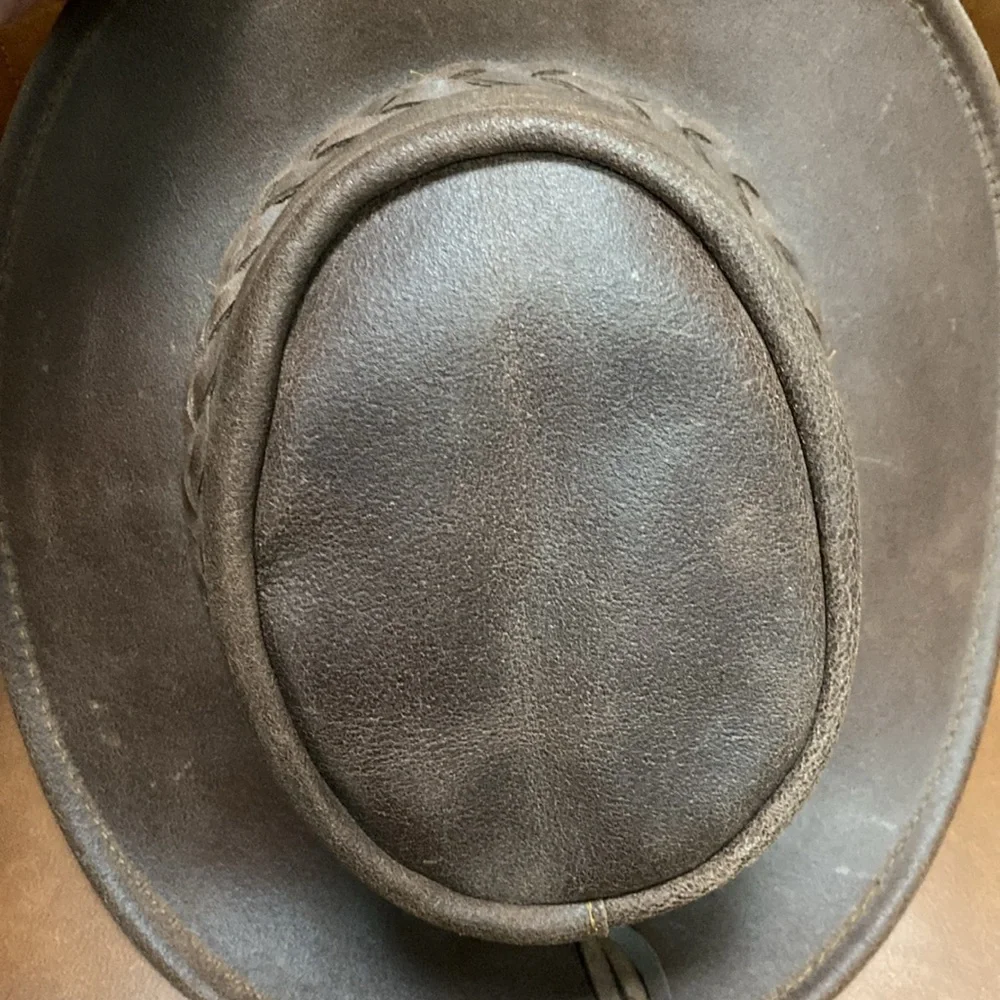 Minnetonka Unisex Tan Leather Fold Up Hat - Picture 10 of 17